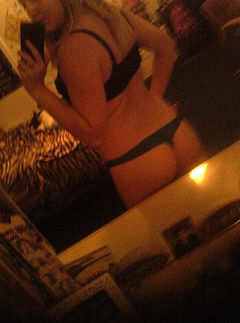 sexting teen - Photo 32