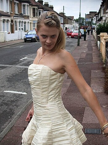 Hot Blonde Babe 18 - Photo 18