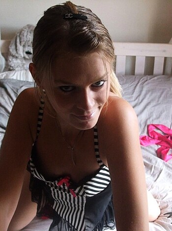 Hot Blonde Babe 18 - Photo 39