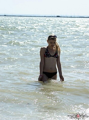 Hot Blonde Babe 18 - Photo 80