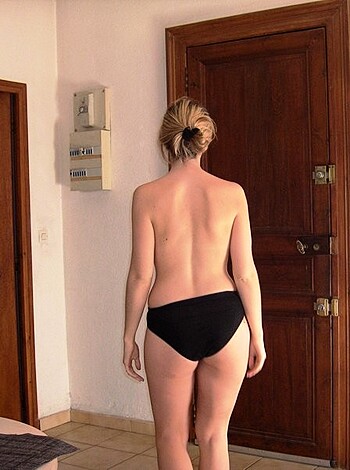beautiful amateur girl - Photo 15