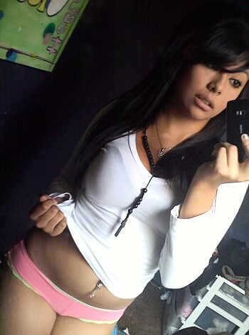 Adriana Perez  - Photo 7