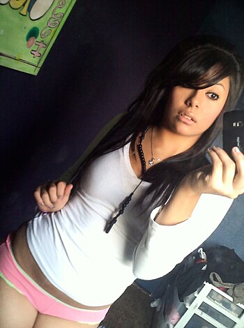 Adriana Perez  - Photo 20
