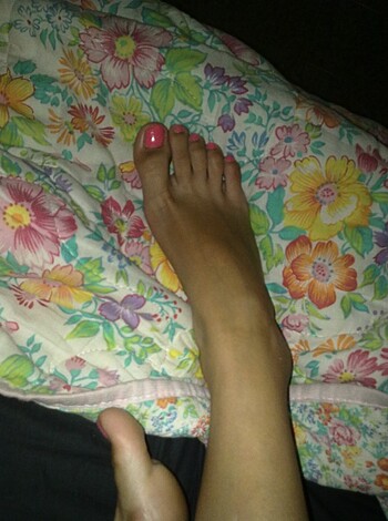 "Motherfuckin' bitch, look at those fuckin' toes, fuck you thinkin', showin' off your goddamn floral comforter? You a whore or some shit?"