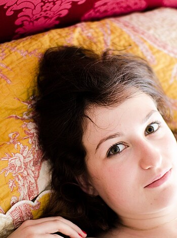 Teen with Big Titties - Photo 12