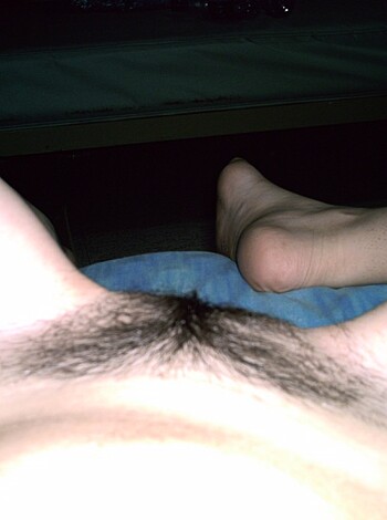 Look at this fucking guy's hairy balls.