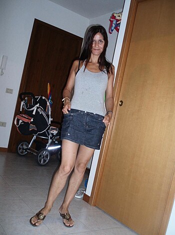 Young mom - Photo 1