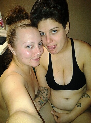 stolen topless photo - Photo 6