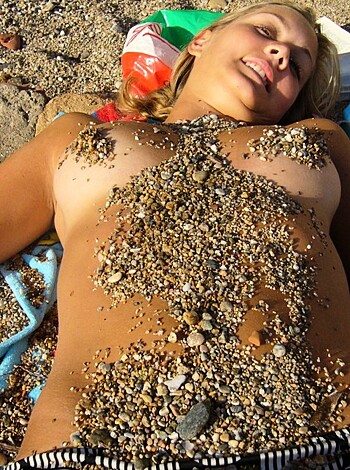 Cute Horny Girlfiend on Vacation 20 - Photo 10