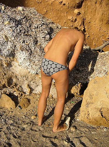 Cute Horny Girlfiend on Vacation 20 - Photo 12