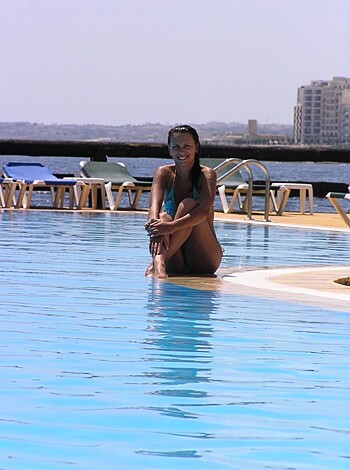 Sexy Babe on Vacation 9 - Photo 7