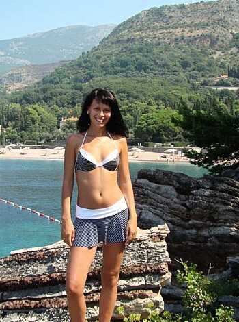 Sexy Babe on Vacation 9 - Photo 33