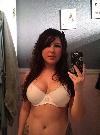 "Chick flashing titties for gram."
