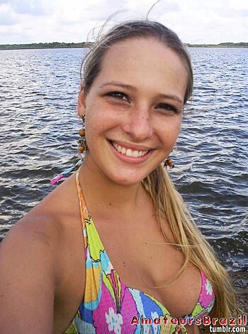 Hot Brazilian Teen Stolen Pics - Photo 5