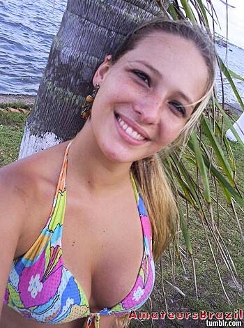 Hot Brazilian Teen Stolen Pics - Photo 18