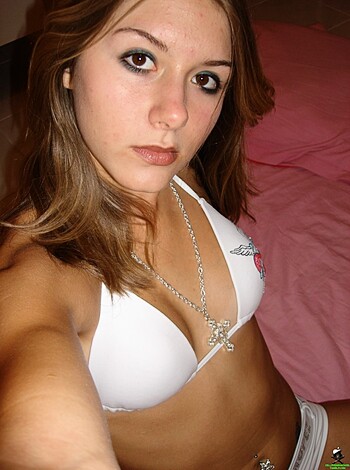Cellphone Hacked - Sexy Teen from Russia shows her hot Body - Photo 10