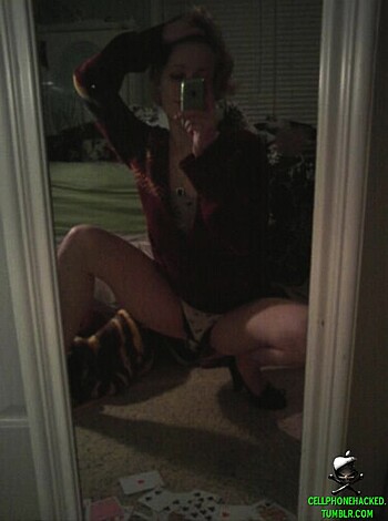 This horny Emo Teen Girlfriend poses for some Selfpics - Photo 48