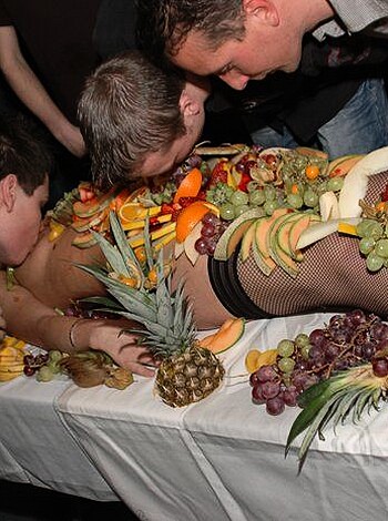 Party Girls - Striptease and bodypainting - Photo 20