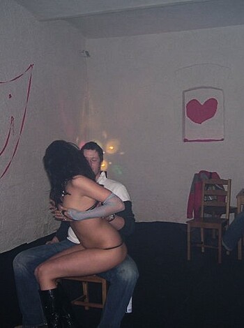 Party Girls - Valentine striptease and bodypainting - Photo 24