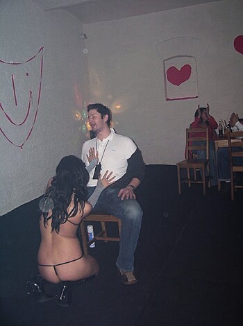 Party Girls - Valentine striptease and bodypainting - Photo 17