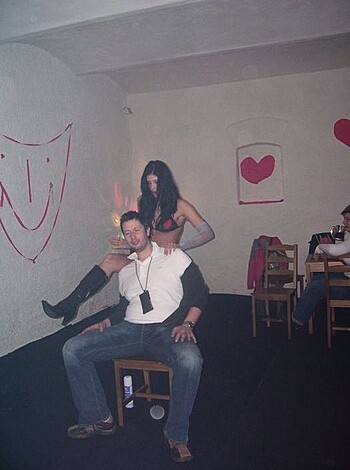 Party Girls - Valentine striptease and bodypainting - Photo 18