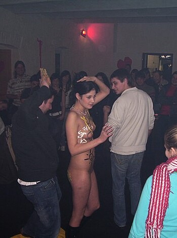 Party Girls - Valentine striptease and bodypainting - Photo 73