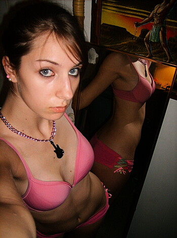 Selfshots - amateur girl - Photo 17