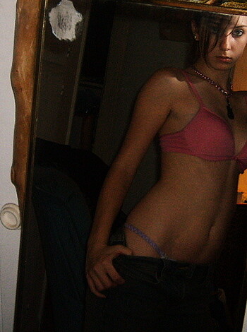 Selfshots - amateur girl - Photo 22
