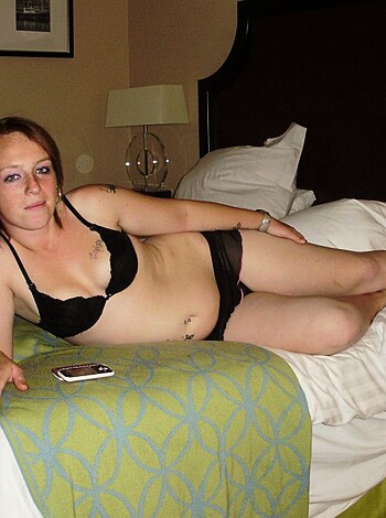 Horny Amateur Bitch 4 - Photo 1