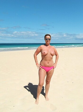 Nudist beach 66 - Photo 36