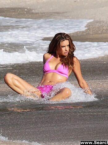 Adriana Lima Amazing Ass and Hot Camel-Toe - celebrity - Photo 56
