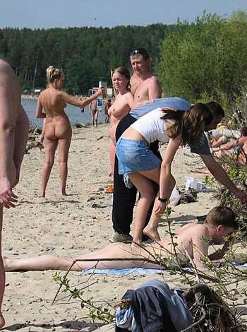 Novosibirsk beach - Photo 33