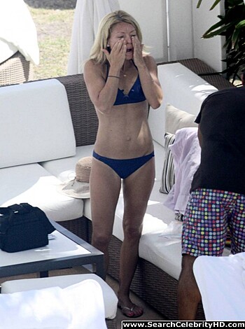 Kelly Ripa is a hot bitch - Photo 8