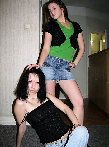 Nice brunette teen - Photo 3