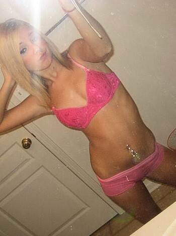 Selfpics - Blonde in Bad - Photo 69