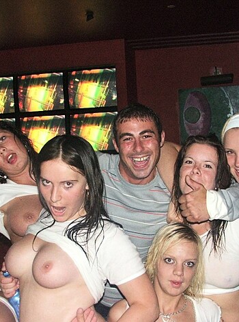 Nightclub Tarts - Photo 58