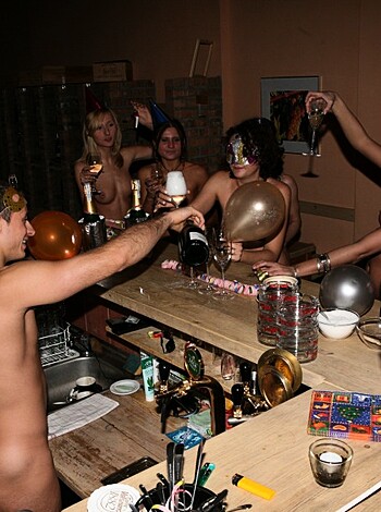 Amateur Naked Party - Photo 201