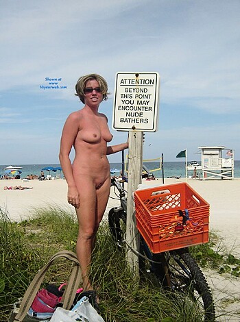 Nudist beach 83 - Photo 81