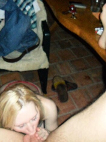Nice blonde hot vacation beach pix - Photo 41
