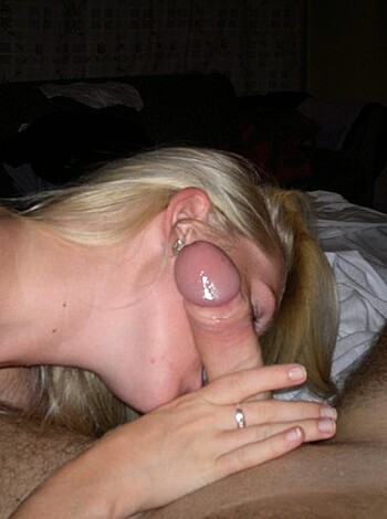 Nice blonde hot vacation beach pix - Photo 59