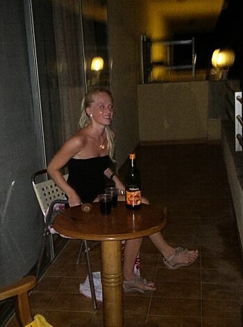 Nice blonde hot vacation beach pix - Photo 65