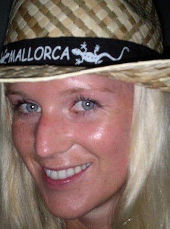Nice blonde hot vacation beach pix - Photo 93