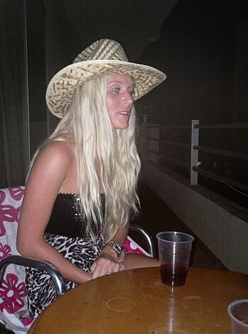 Nice blonde hot vacation beach pix - Photo 92