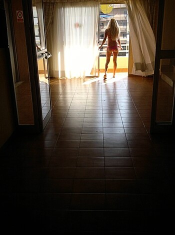 Nice blonde hot vacation beach pix - Photo 122