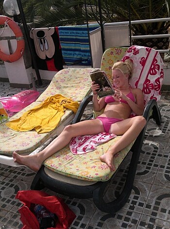 Nice blonde hot vacation beach pix - Photo 138