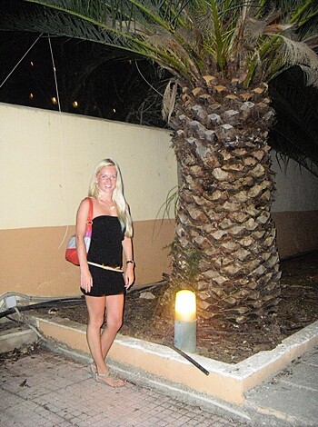 Nice blonde hot vacation beach pix - Photo 144
