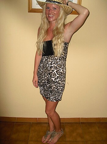 Nice blonde hot vacation beach pix - Photo 148