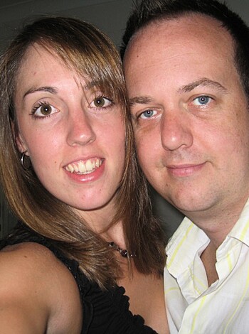 Young couple from England - Photo 3