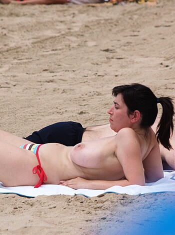 Amateur girls on beach 41 - Photo 15