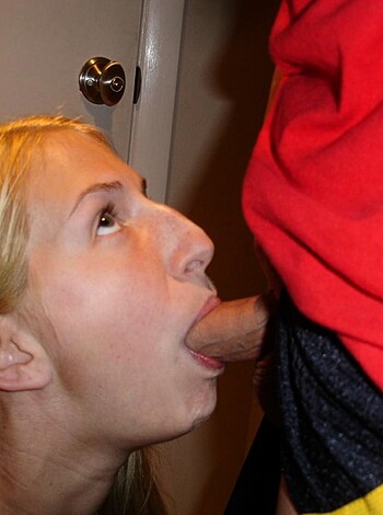 Horny Amateur Blonde 40 - Photo 22